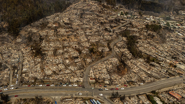 Foto de Lírquen, Chile, devastada por el incendio de enero de 2025. Fuente: EMOL.